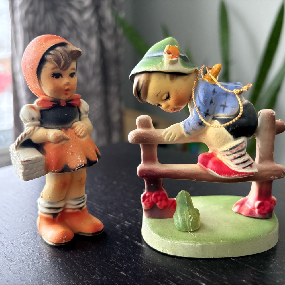 Vintage Set Children Playing Hong Kong Figurines 1960s hard plastic Rare